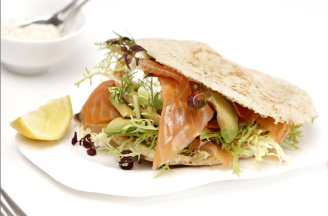 smoked salmon pita sandwich